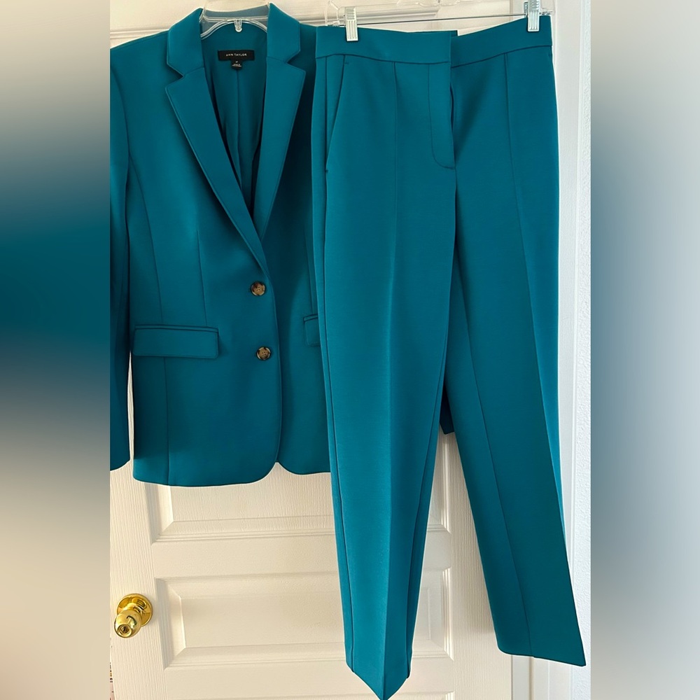 Ann Taylor Suit New with Tags